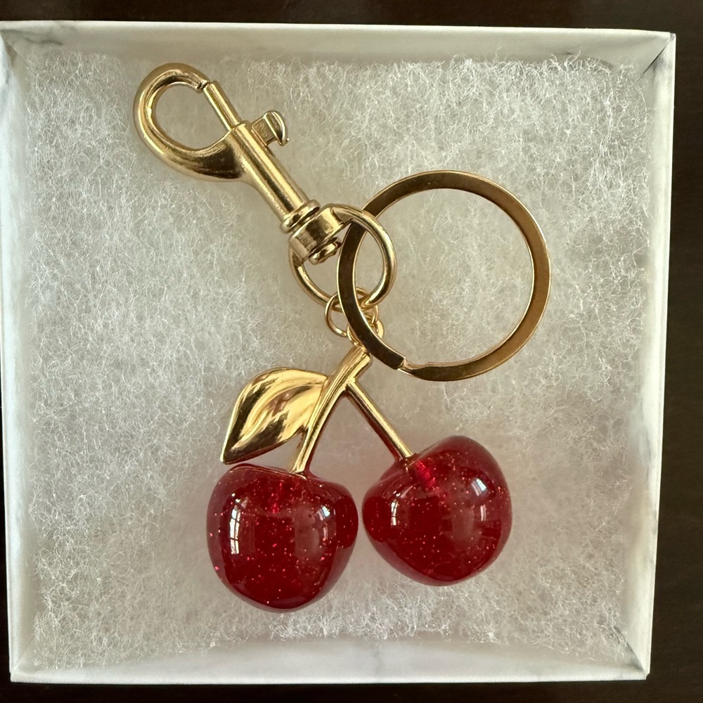 Cherry Keychain - Picture 4 of 5
